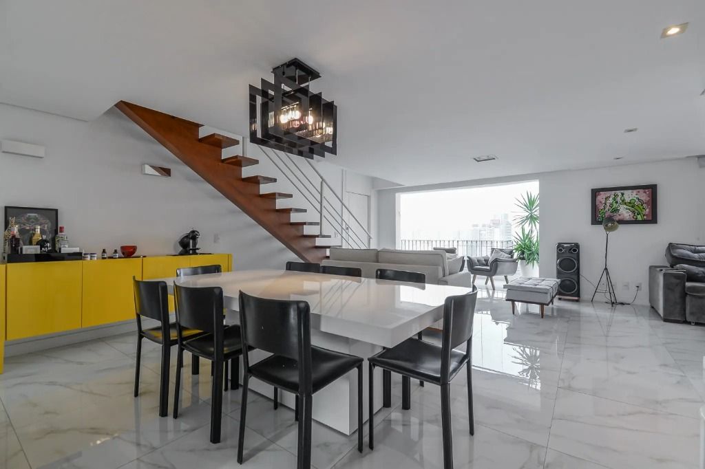 Cobertura à venda, no Condomínio Toriba em São Paulo, Perdizes, com 4 quartos, 320.00m²