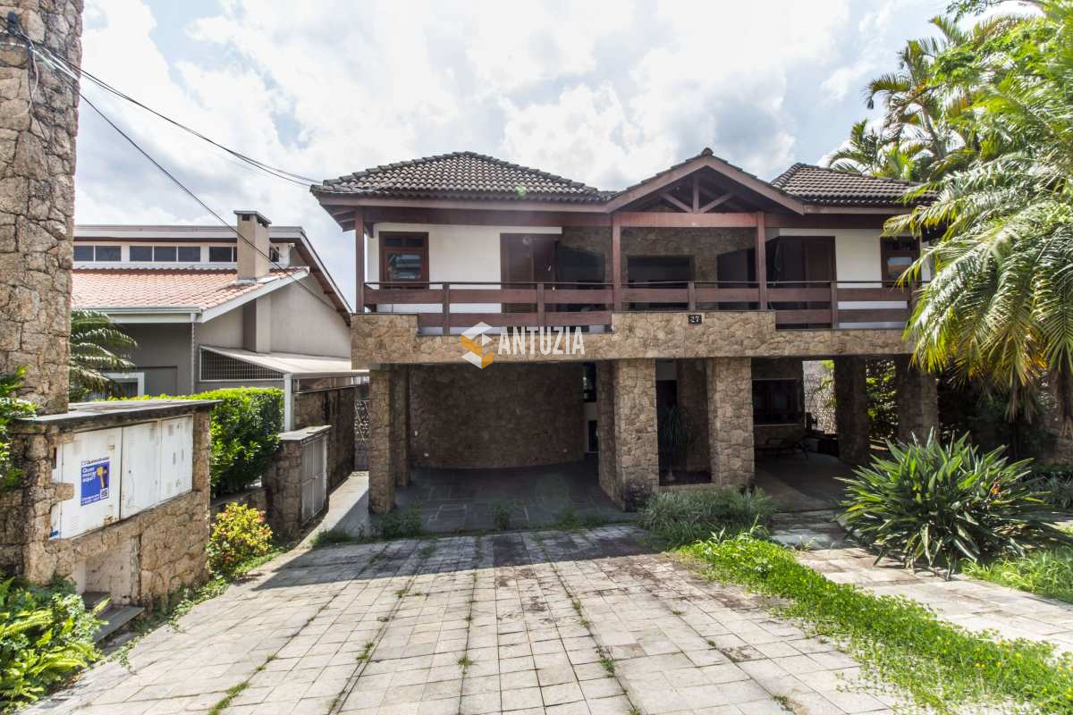 Casa à venda em Santana de Parnaíba, Alphaville, com 4 quartos, 635m²
